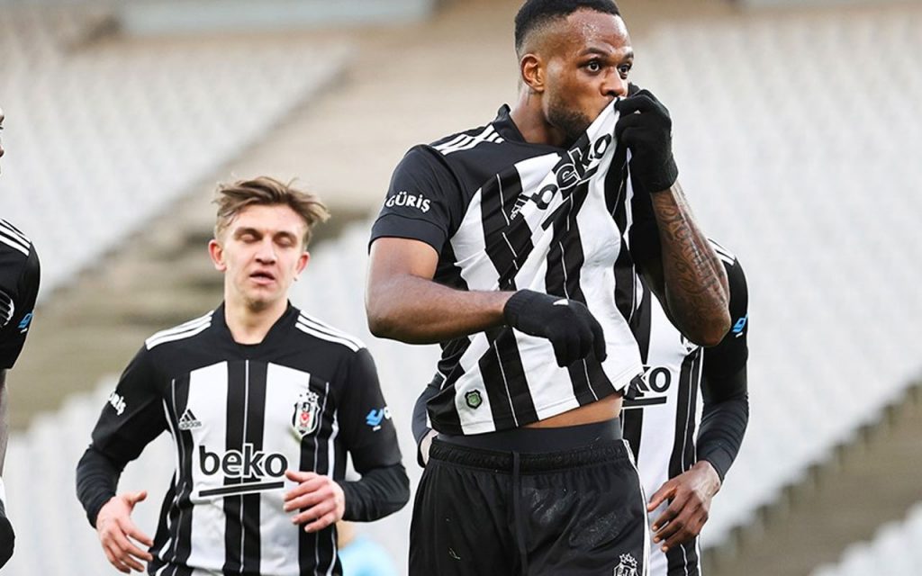 Beşiktaş İç Transferde Atağa Geçti