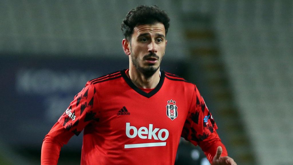 Beşiktaş Oğuzhan İle Yollarını Ayıracak